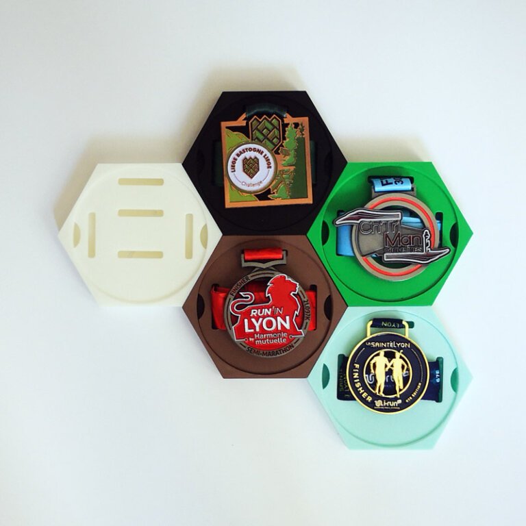 Porte Médailles Mural en PLA