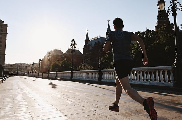 Résultats du Marathon de Biarritz 2025 : Martinez et Tiphène ex-aequo, Wasik-Albano pulvérise le record 1 run, moscow, kremlin, sunset, city, nature, architecture, sky